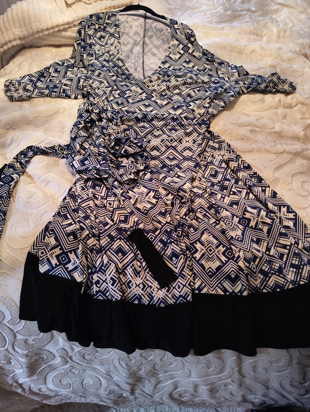 Kiyonna 5 Dark Blue & White Stretch Matte Jersey Knit Real Wrap Dress Sz 30W 5X